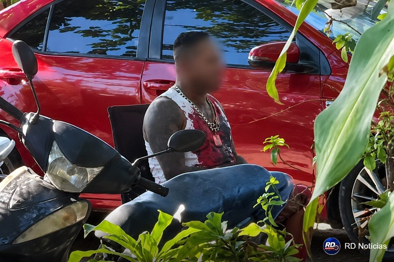 Homem é baleado em estacionamento de barraca de praia na Orla Norte de Porto Seguro